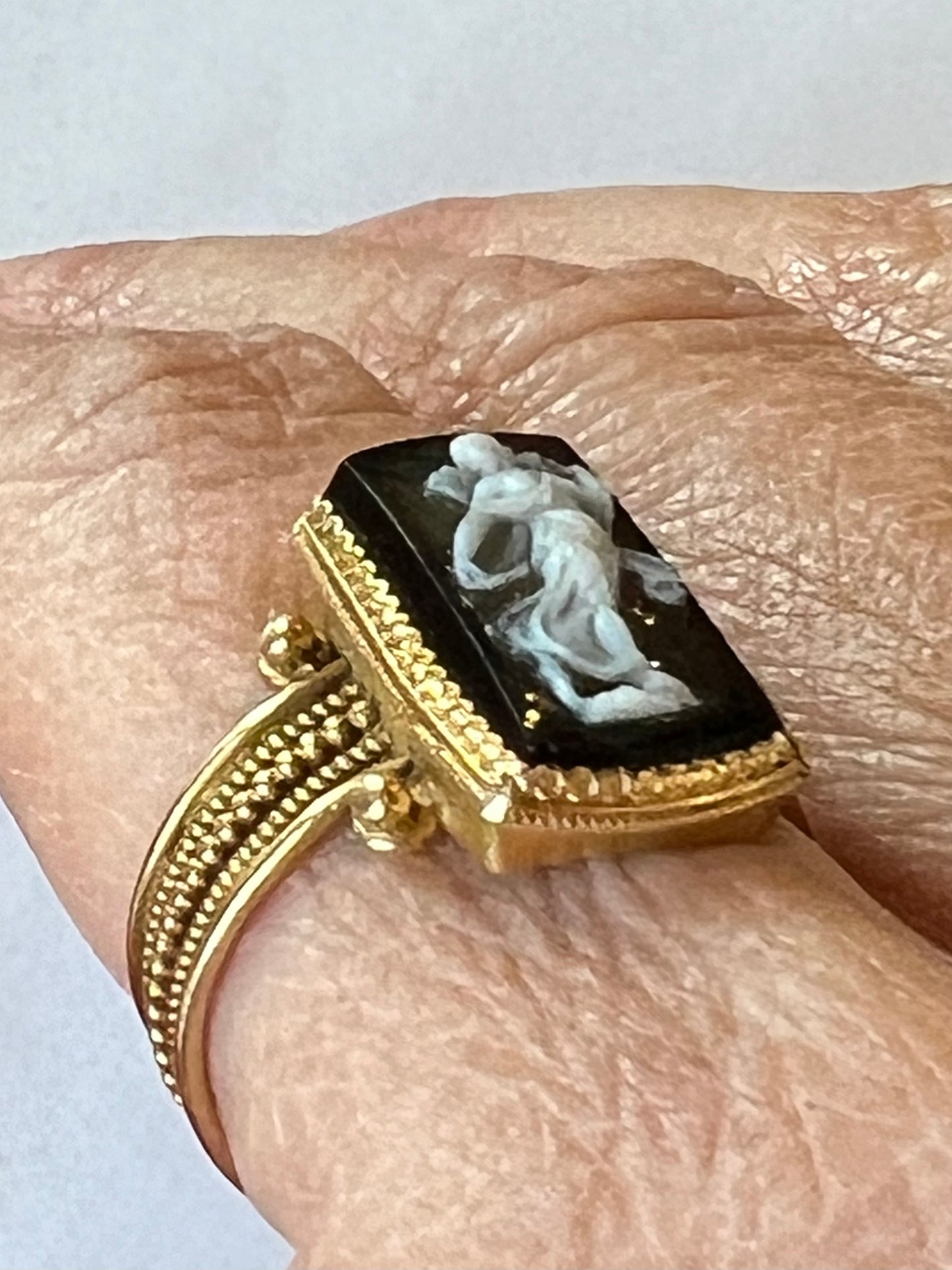 Estate Victorian Etruscan Revival 18-20K Carved Sardonyx Goddess Cameo Ring