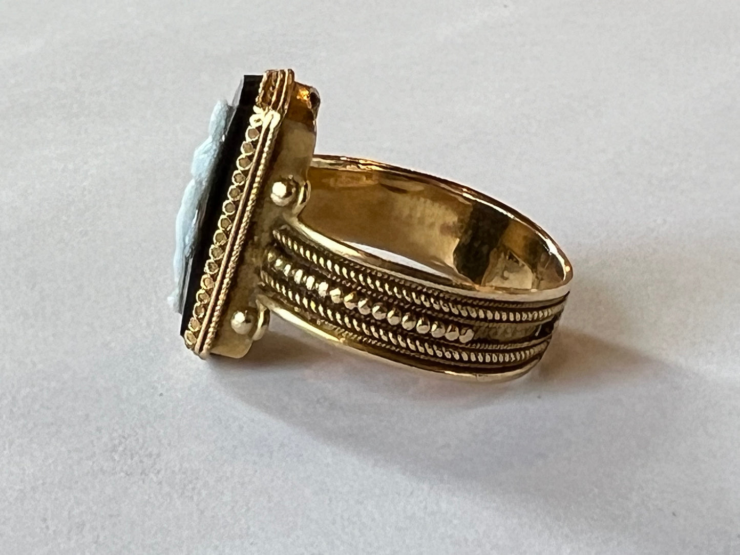 Estate Victorian Etruscan Revival 18-20K Carved Sardonyx Goddess Cameo Ring