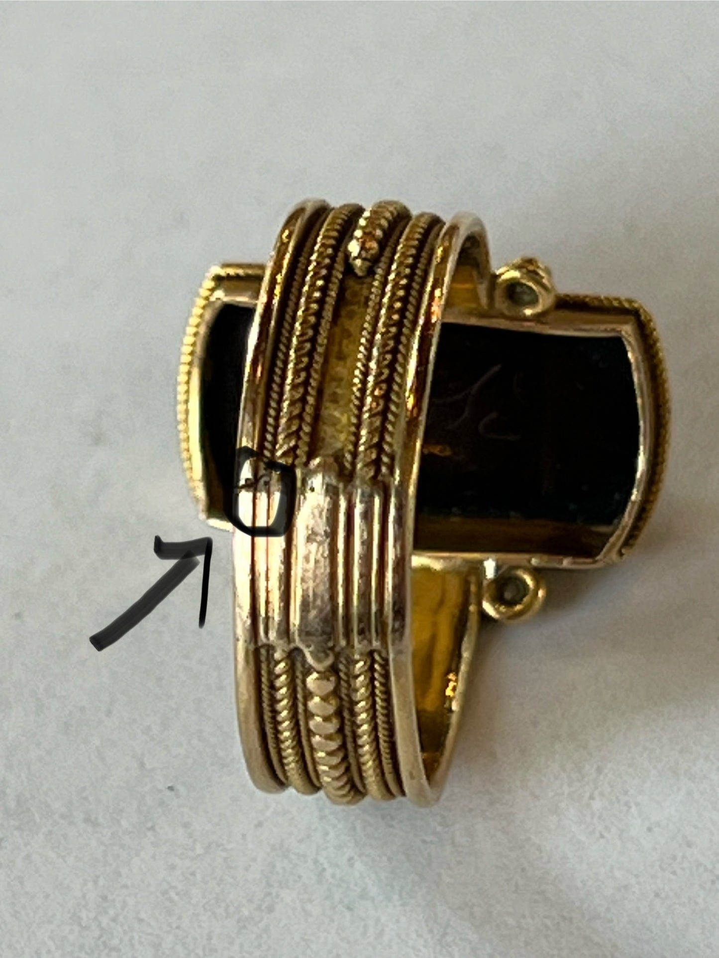 Estate Victorian Etruscan Revival 18-20K Carved Sardonyx Goddess Cameo Ring