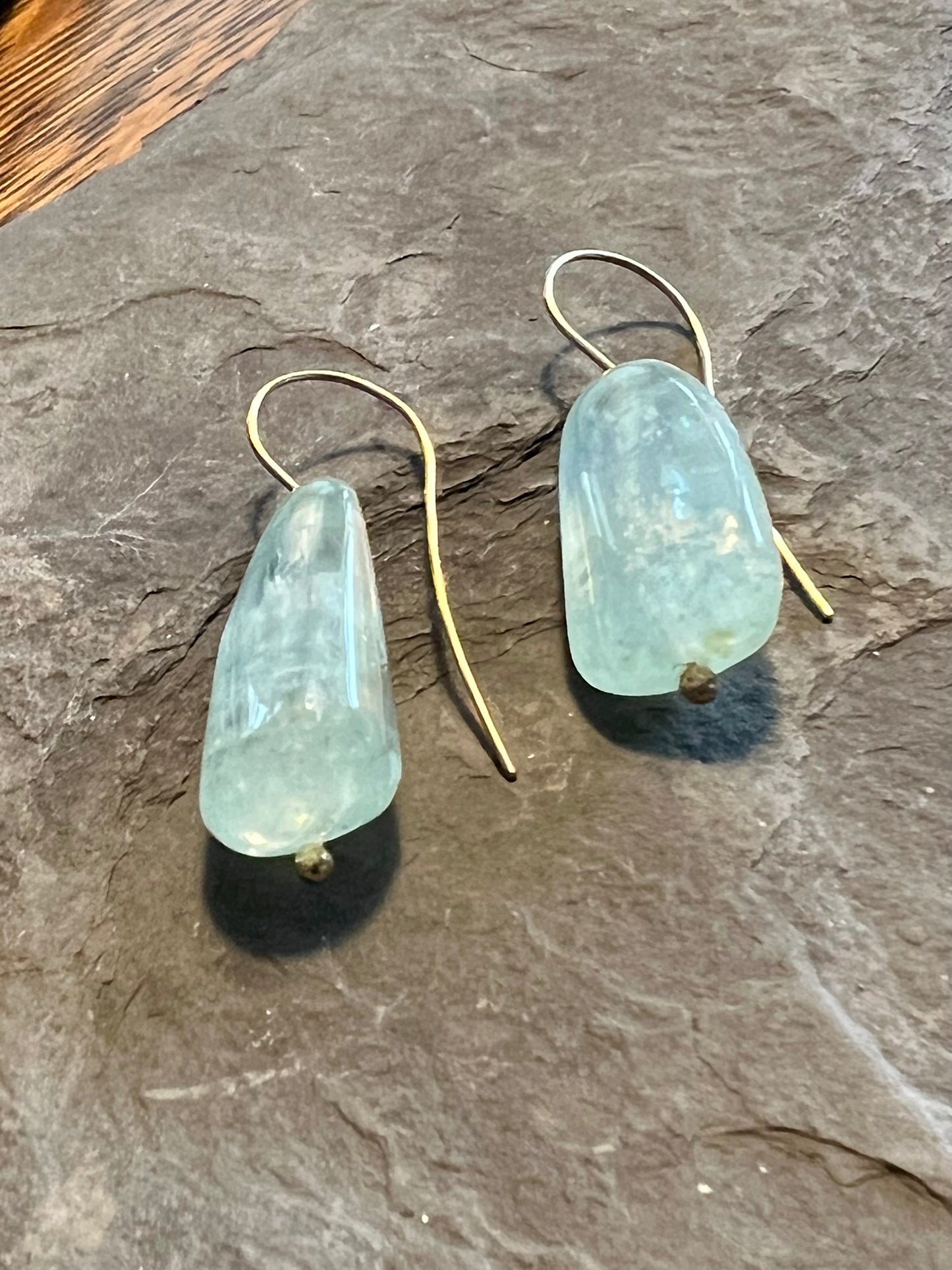 Aquamarine Demi Dangle - Minimalist Earrings