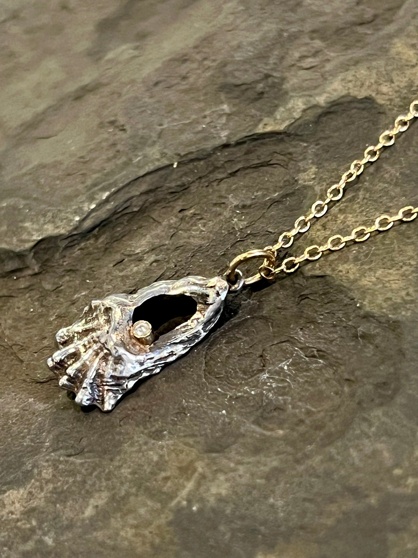 Diamond Tiny Oyster Pendant - Salt Series Necklace