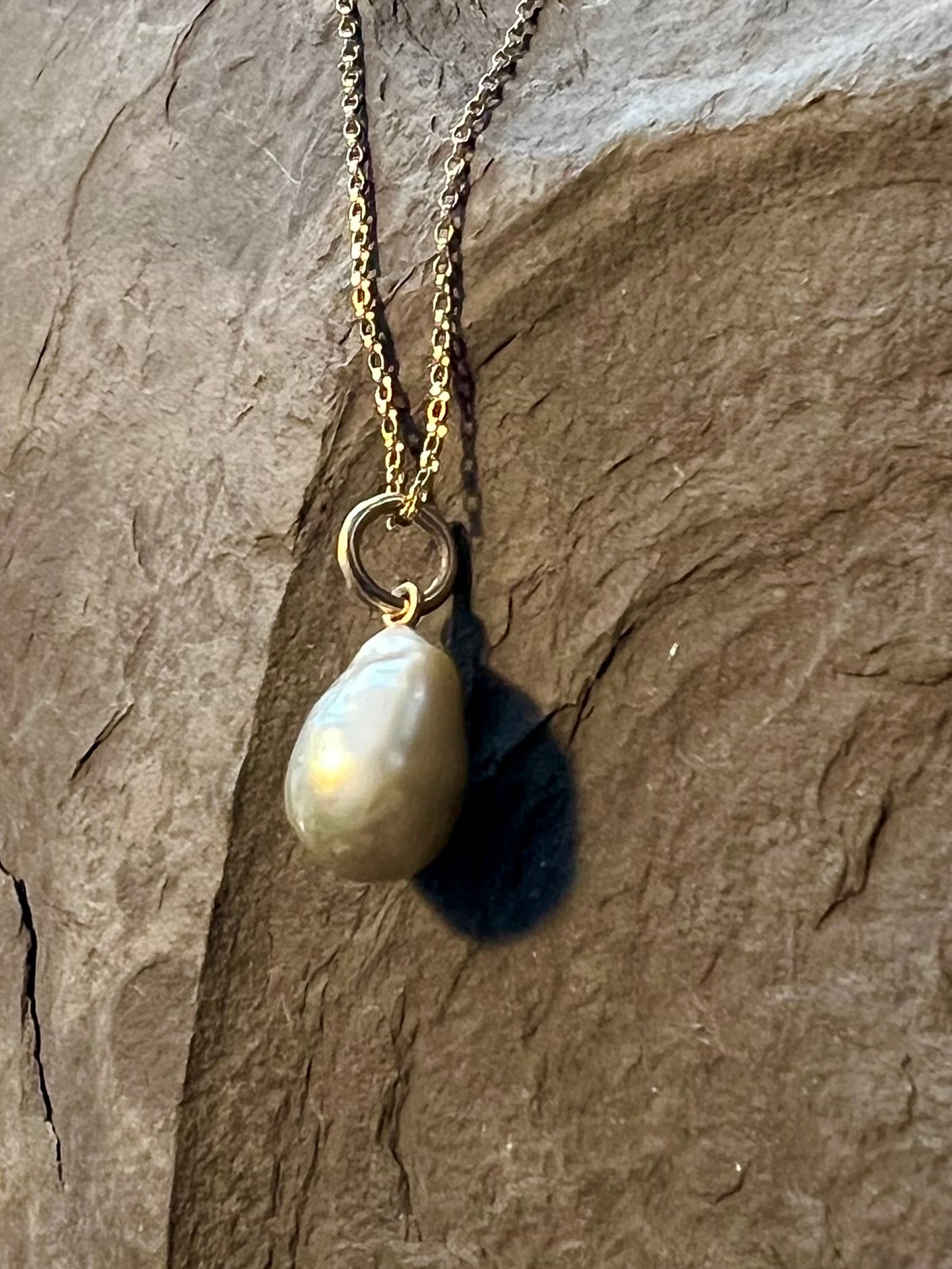 Creamy Tahitian Pearl - Minimalist Necklace